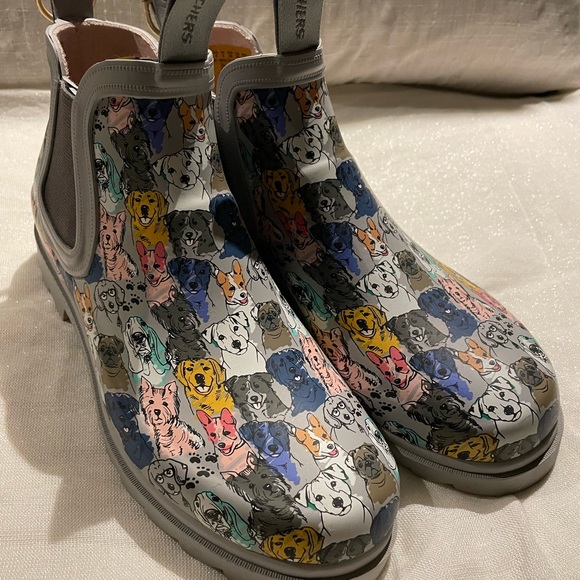 Sketchers rain 🥾! - Picture 6 of 8